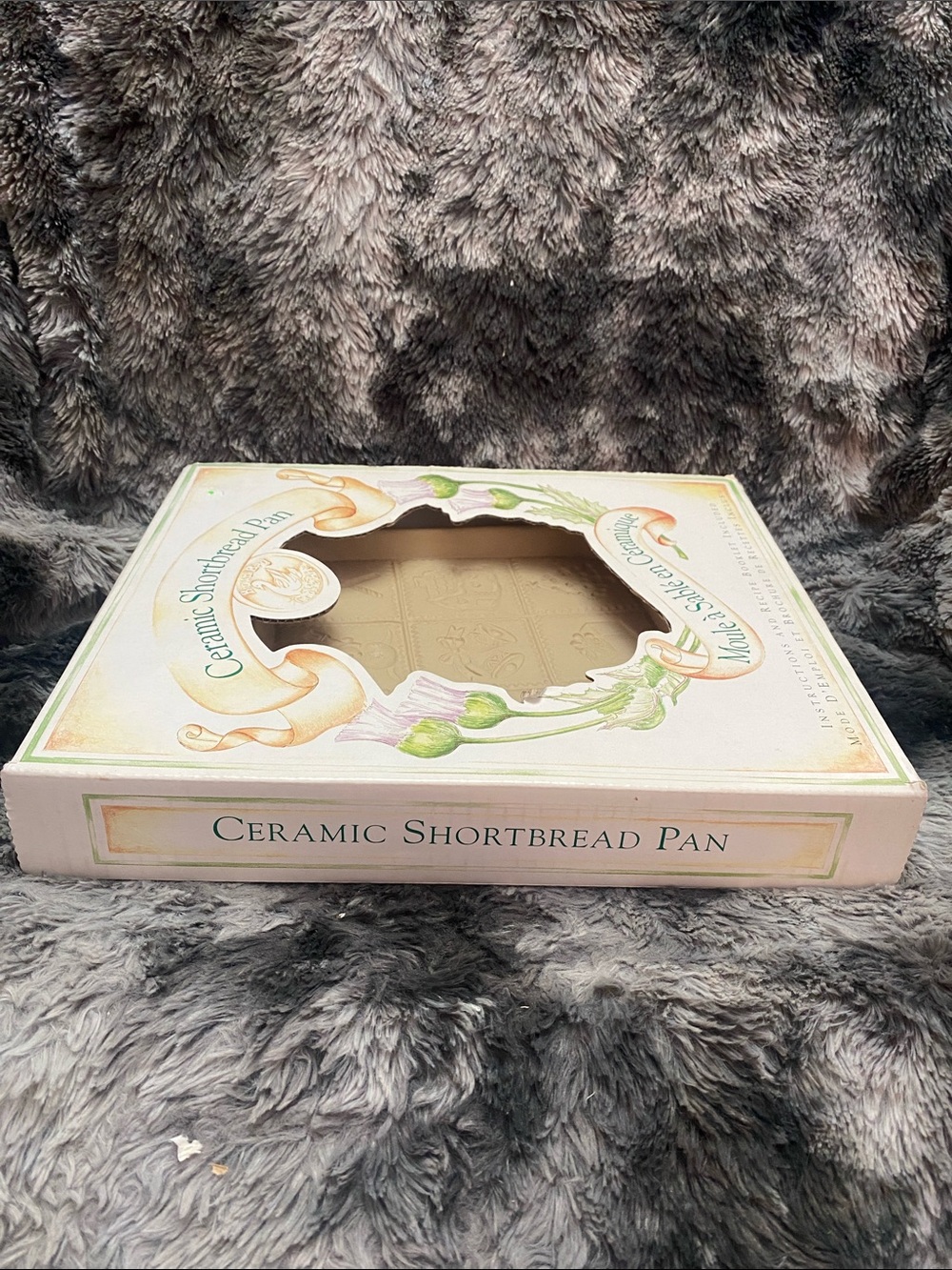 Vintage Ceramic Shortbread Pan - Picture 13 of 16